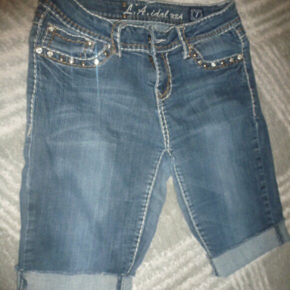 L.A. idol Pants - LA IDOL Sexy Embellished Jeans Rhinestone Low Rise Capri SZ 7